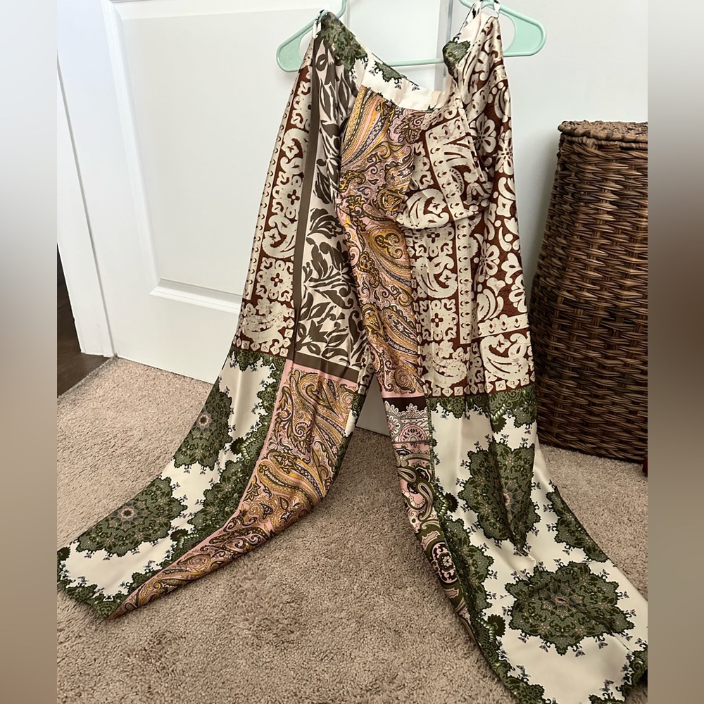 Zara printed pants - top sold separately since it’s a different size